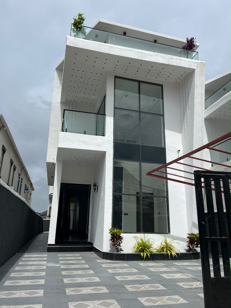 Modern detached duplex in Lagos